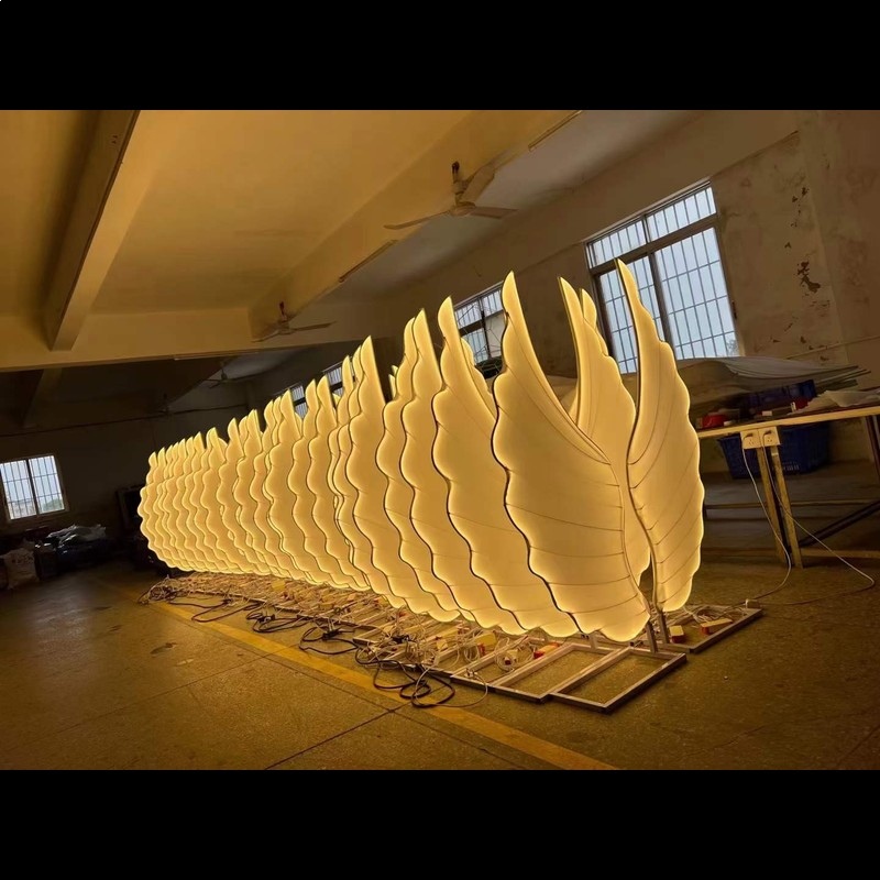 光る天使の羽ライト小道具 カラフルファンタジーLEDウィング - Lighting Decoration For Wedding のレビューと価格