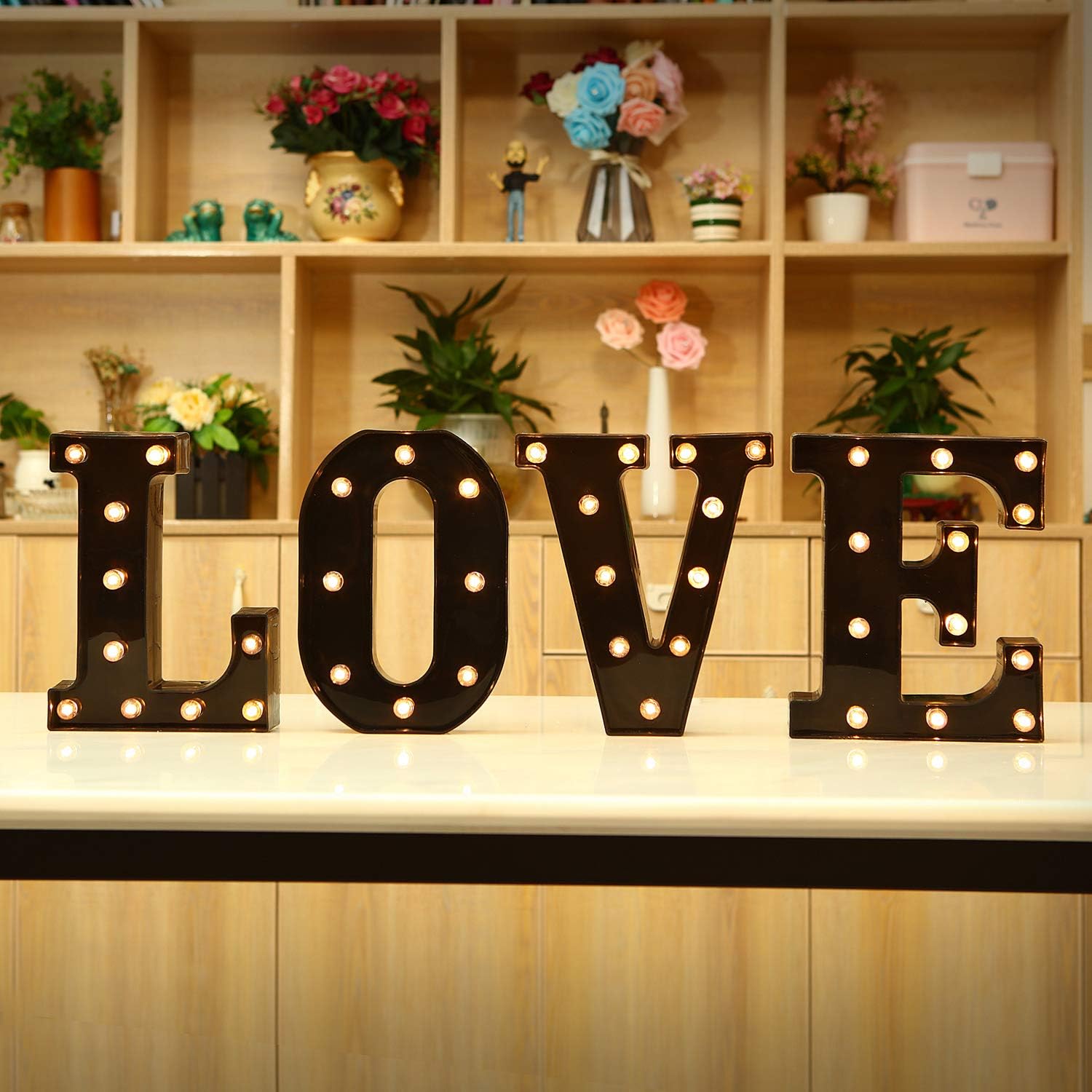 22cm LEDライト文字 ブラック アルファベット文字 数 - Lighting Decor For Diwali のレビューと価格