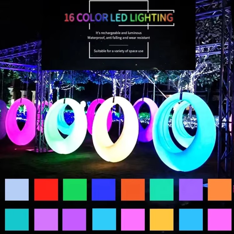 屋外防水ハンギングスイングライト、クリスマスパーク、ホームス - Homestead Lighting & Decor Oconomowoc のレビューと価格