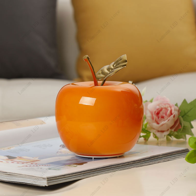 AAA電池式LEDアップルテーブルランプフルーツ型デスクライ - Decor Lighting Cy のレビューと価格
