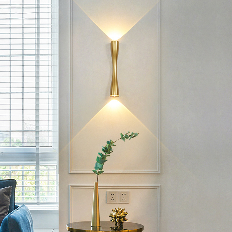 現代の屋外防水壁ランプ IP66 創造的な人格装飾北欧ランプ - Decor Lighting Cy のレビューと価格